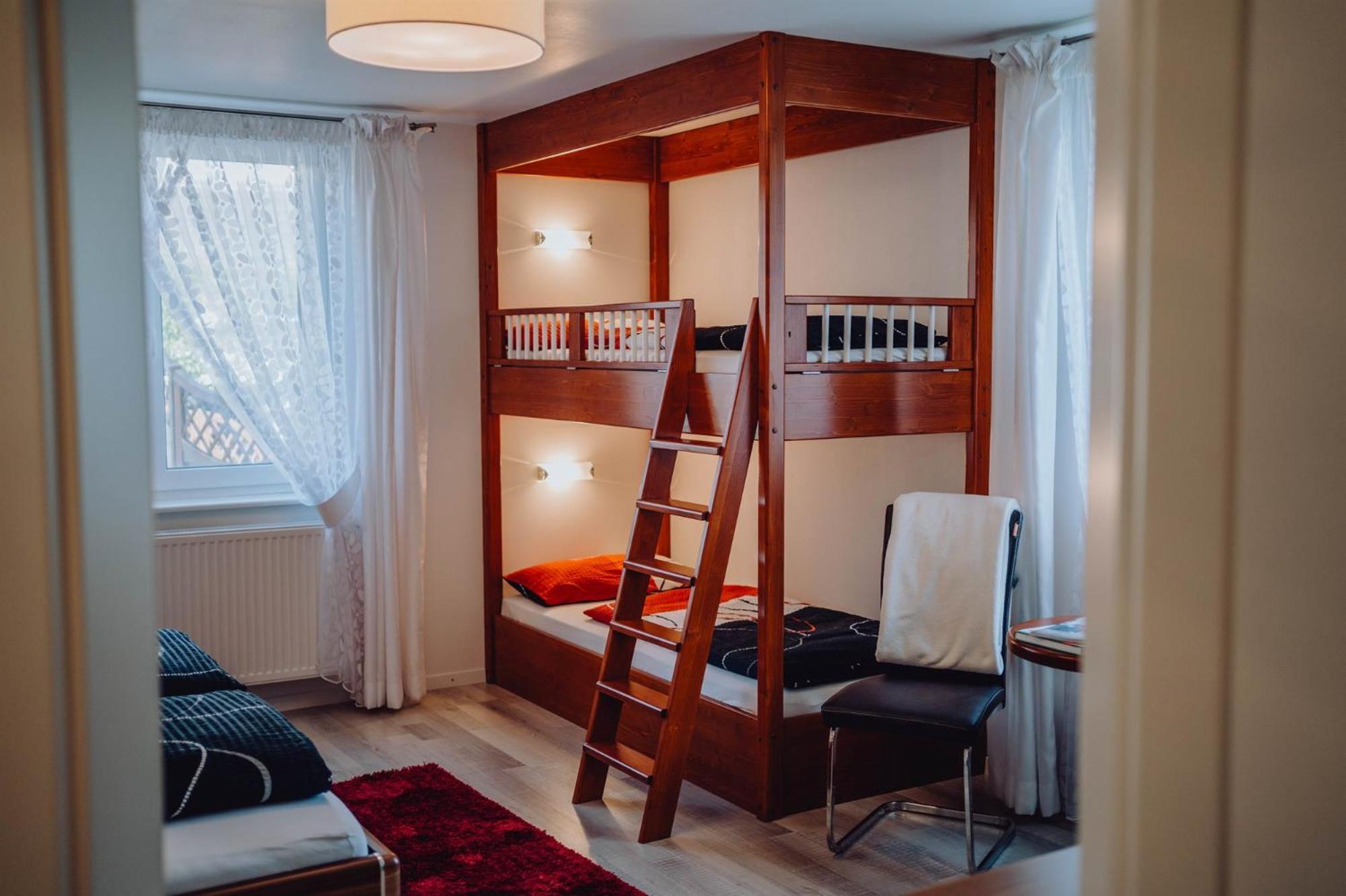Pension Sterntaler Rheinhausen Esterno foto